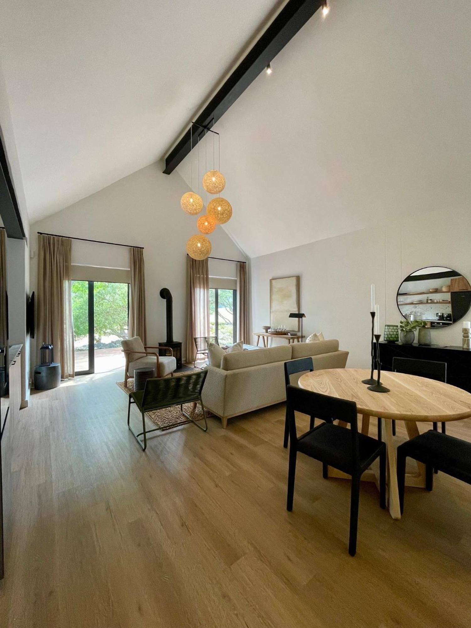 Mountain Cottages At Haskell Vineyard สเตลเลนบอช ภายนอก รูปภาพ